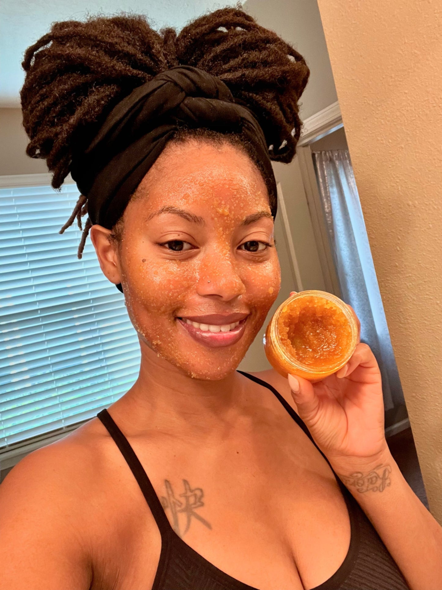 Turmeric Glow Face Scrub